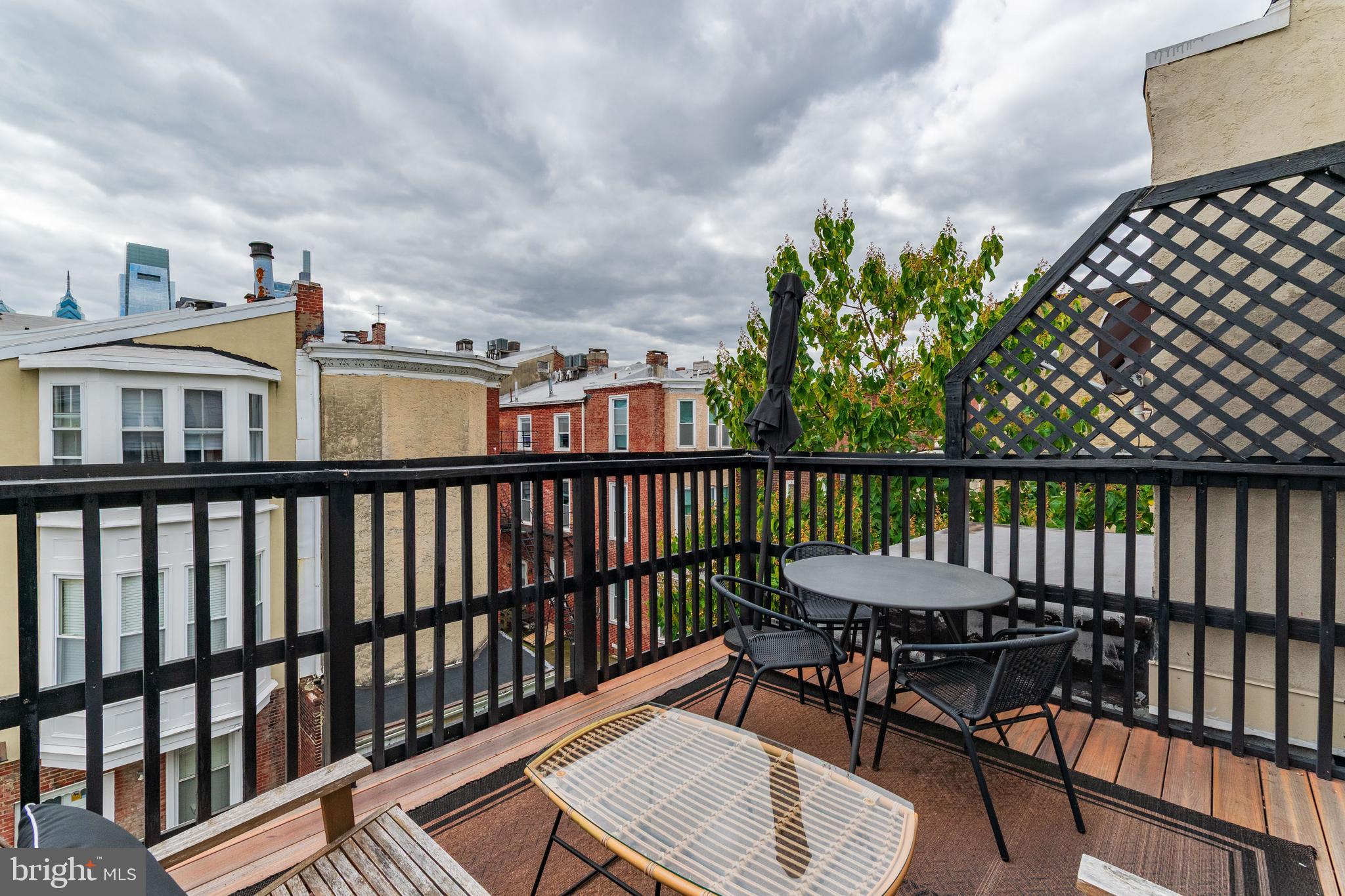 FAIRMOUNT - Residential Lease