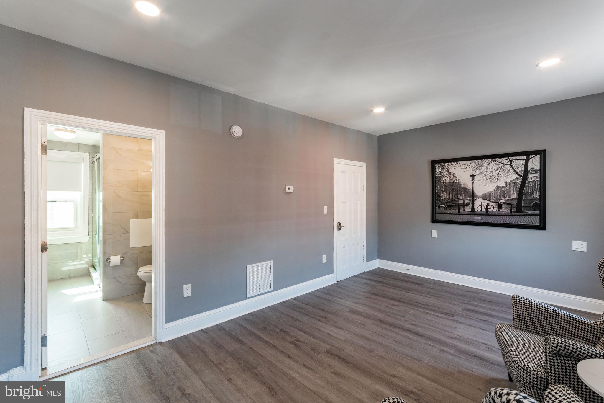 FAIRMOUNT - Residential Lease