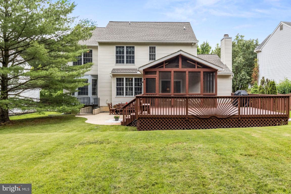 WOODLAND RUN - Residential