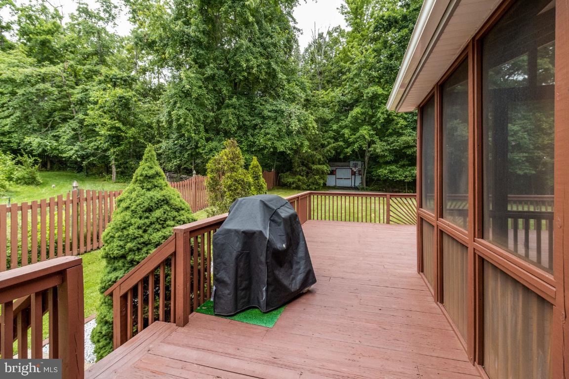 WOODLAND RUN - Residential