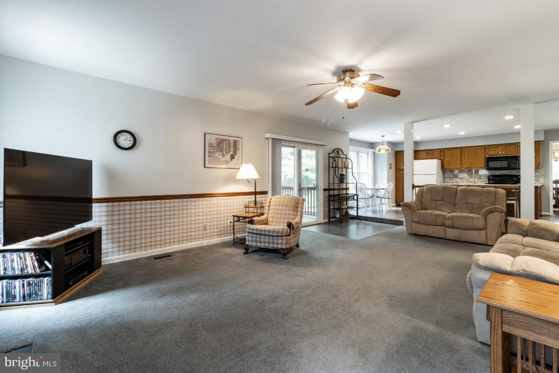 WOODLAND RUN - Residential