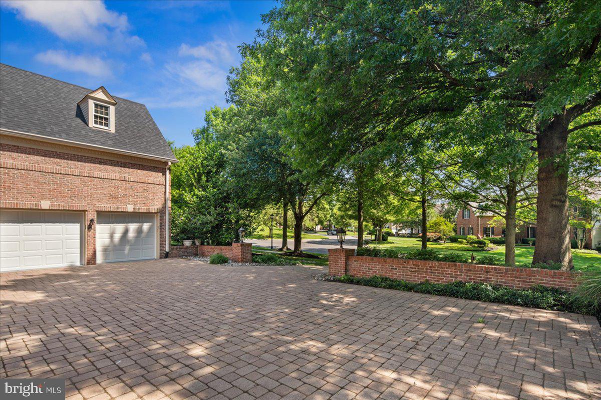 14 WALKER DRIVE