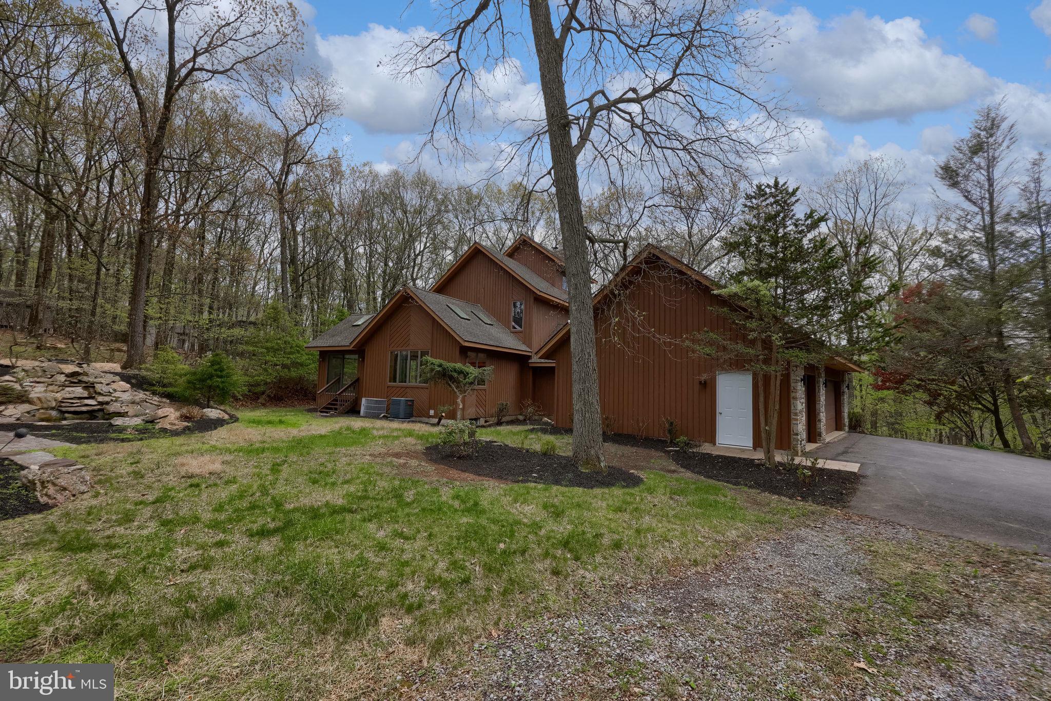 WYNDHAM HILL - Residential