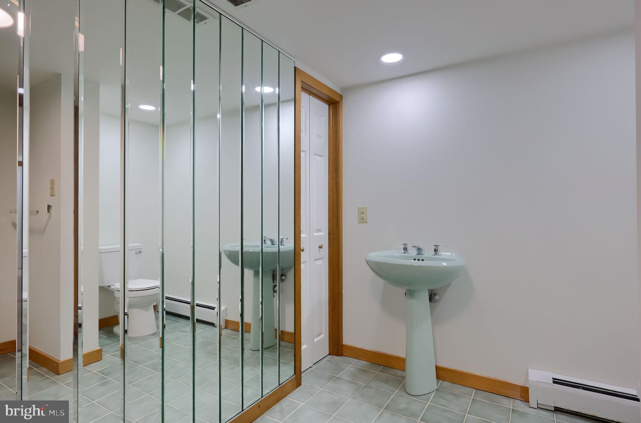 WYNDHAM HILL - Residential