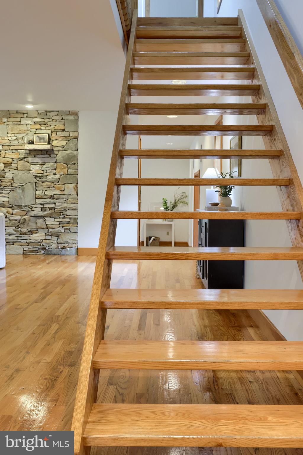 WYNDHAM HILL - Residential