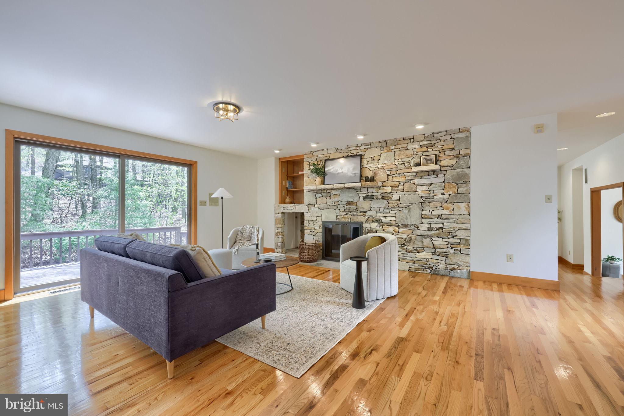 WYNDHAM HILL - Residential