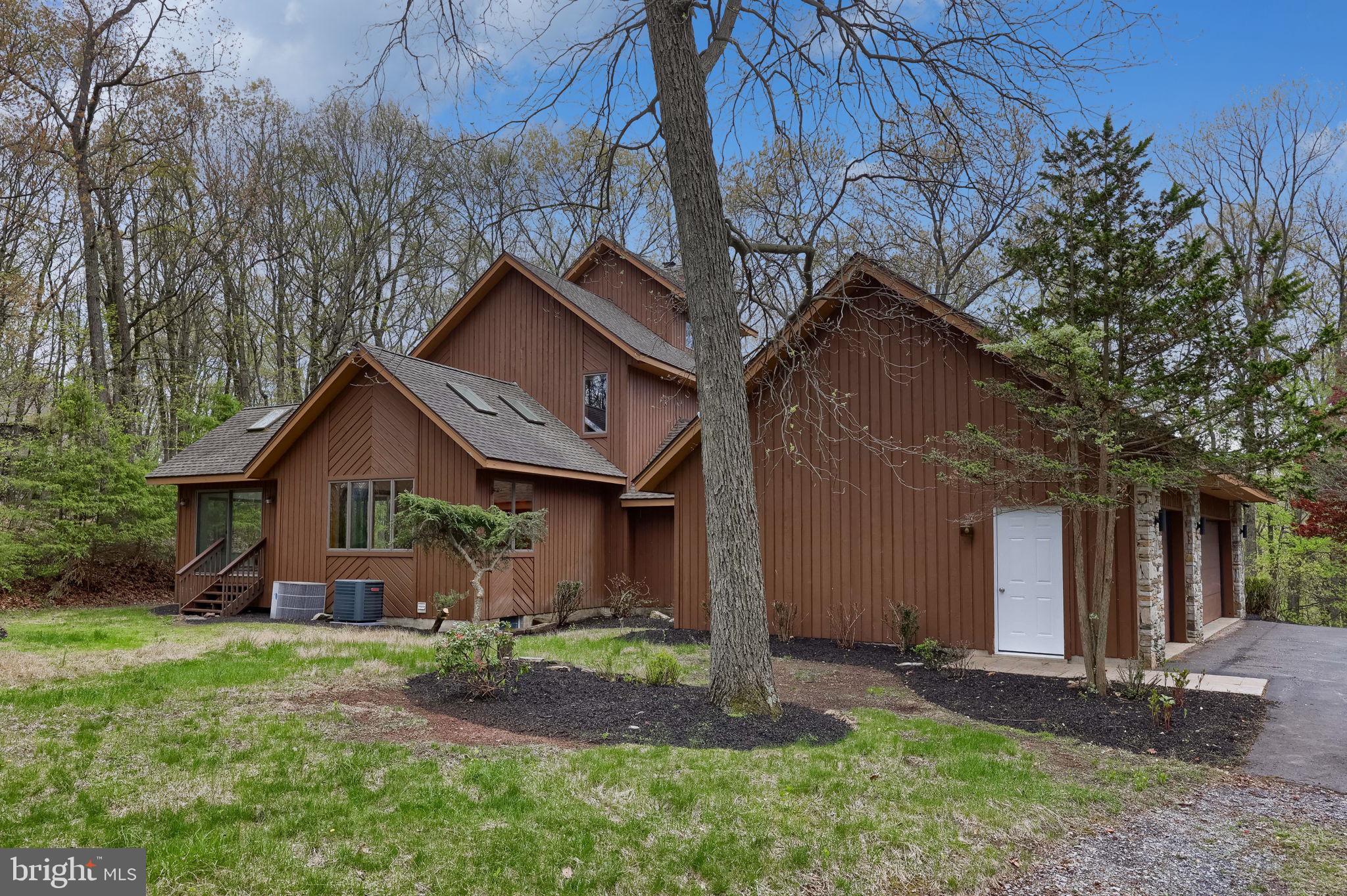 WYNDHAM HILL - Residential