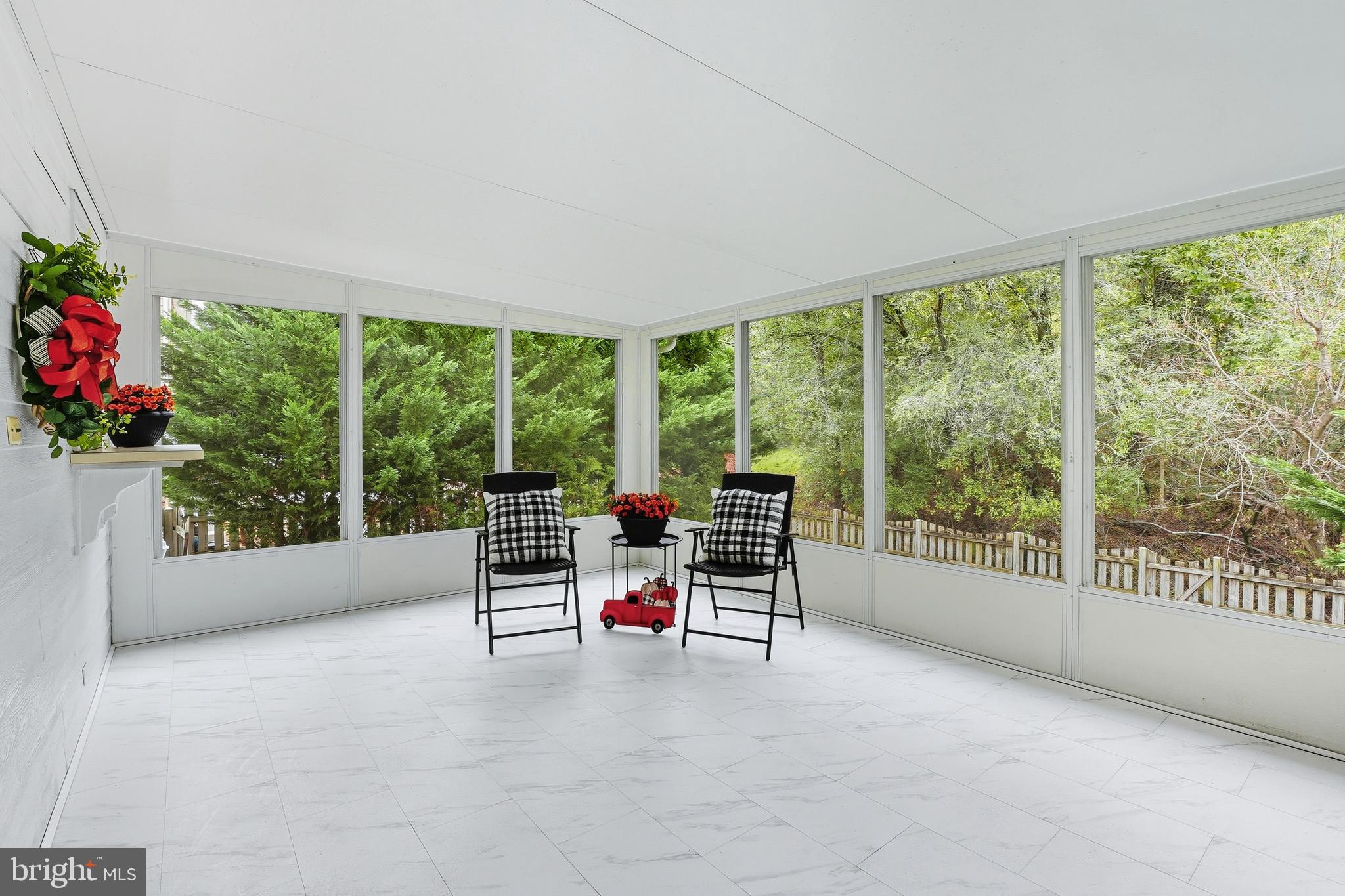 WESTSIDE STATION - Residential