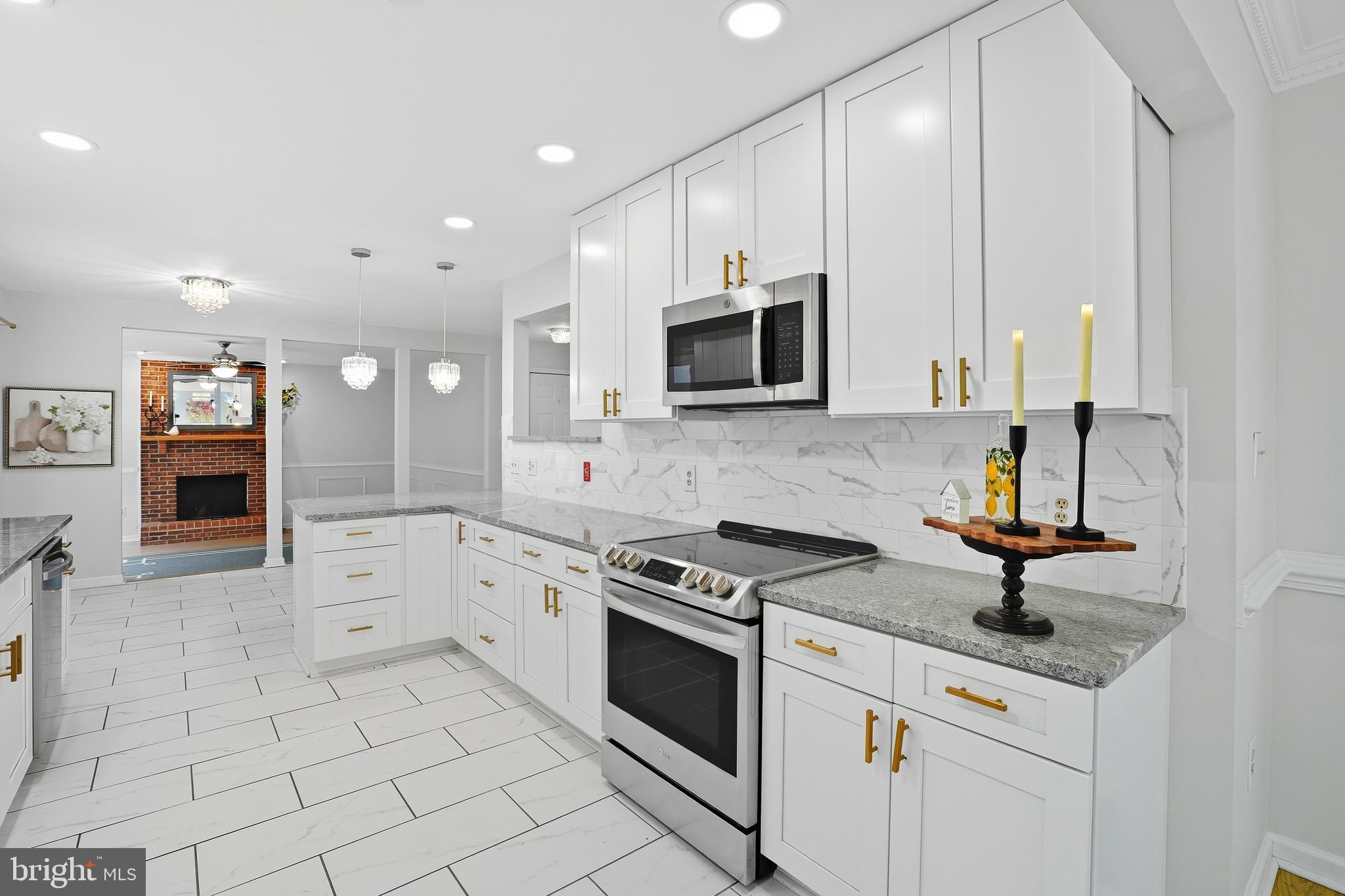 WESTSIDE STATION - Residential