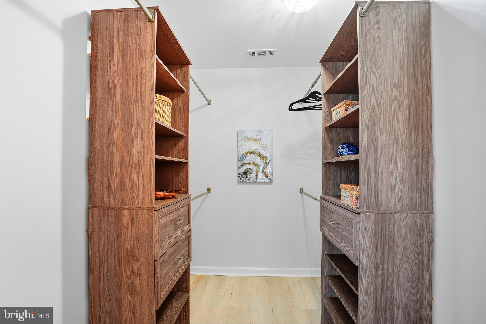 WESTSIDE STATION - Residential