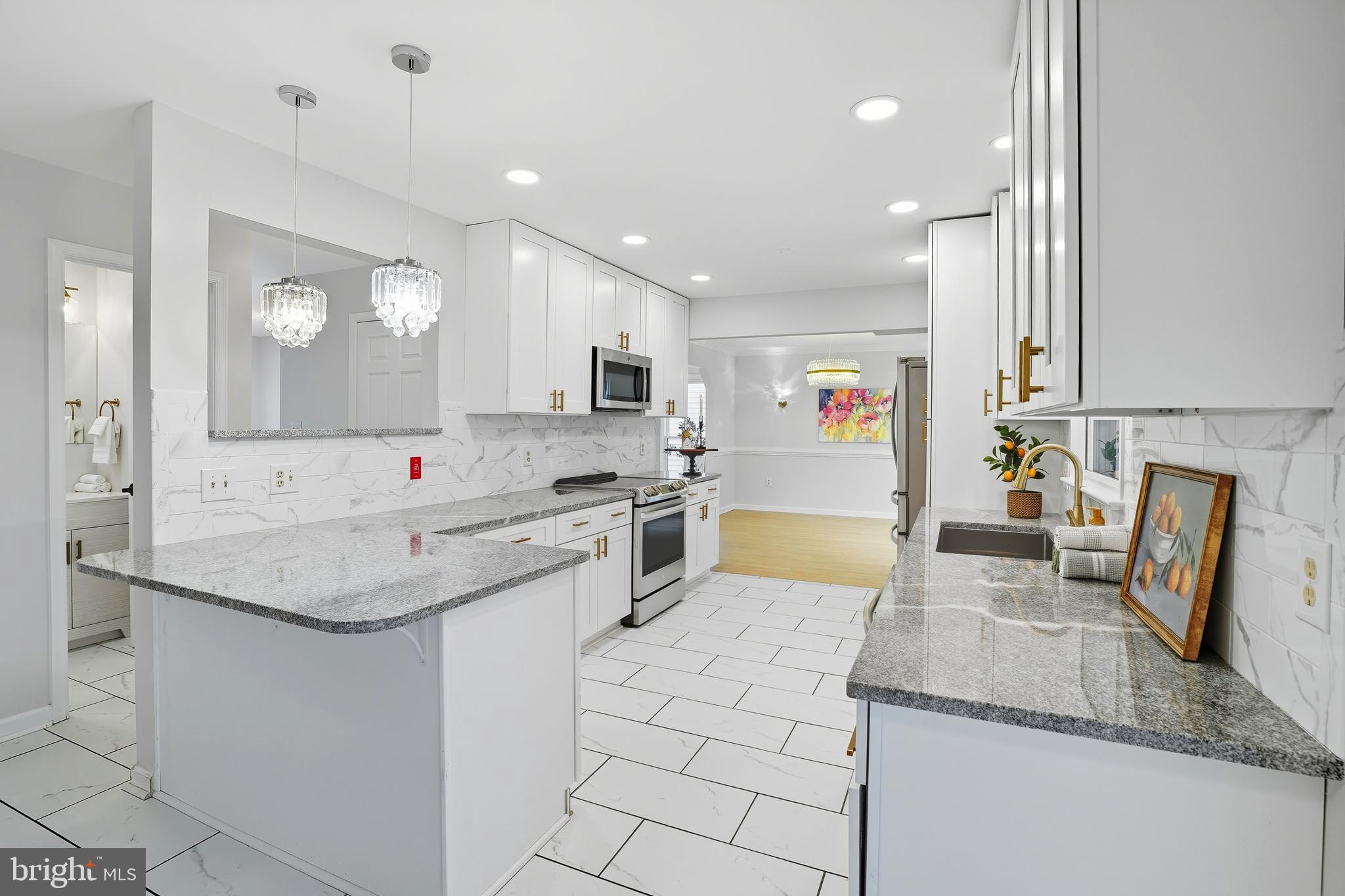 WESTSIDE STATION - Residential