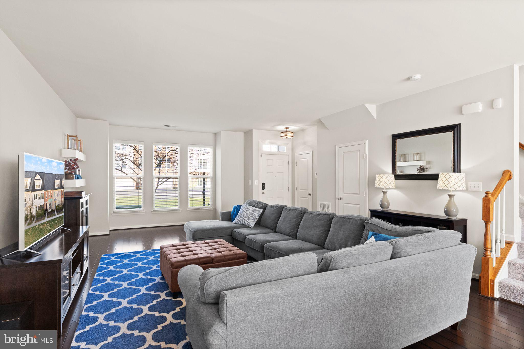 PEMBROOKE - Residential