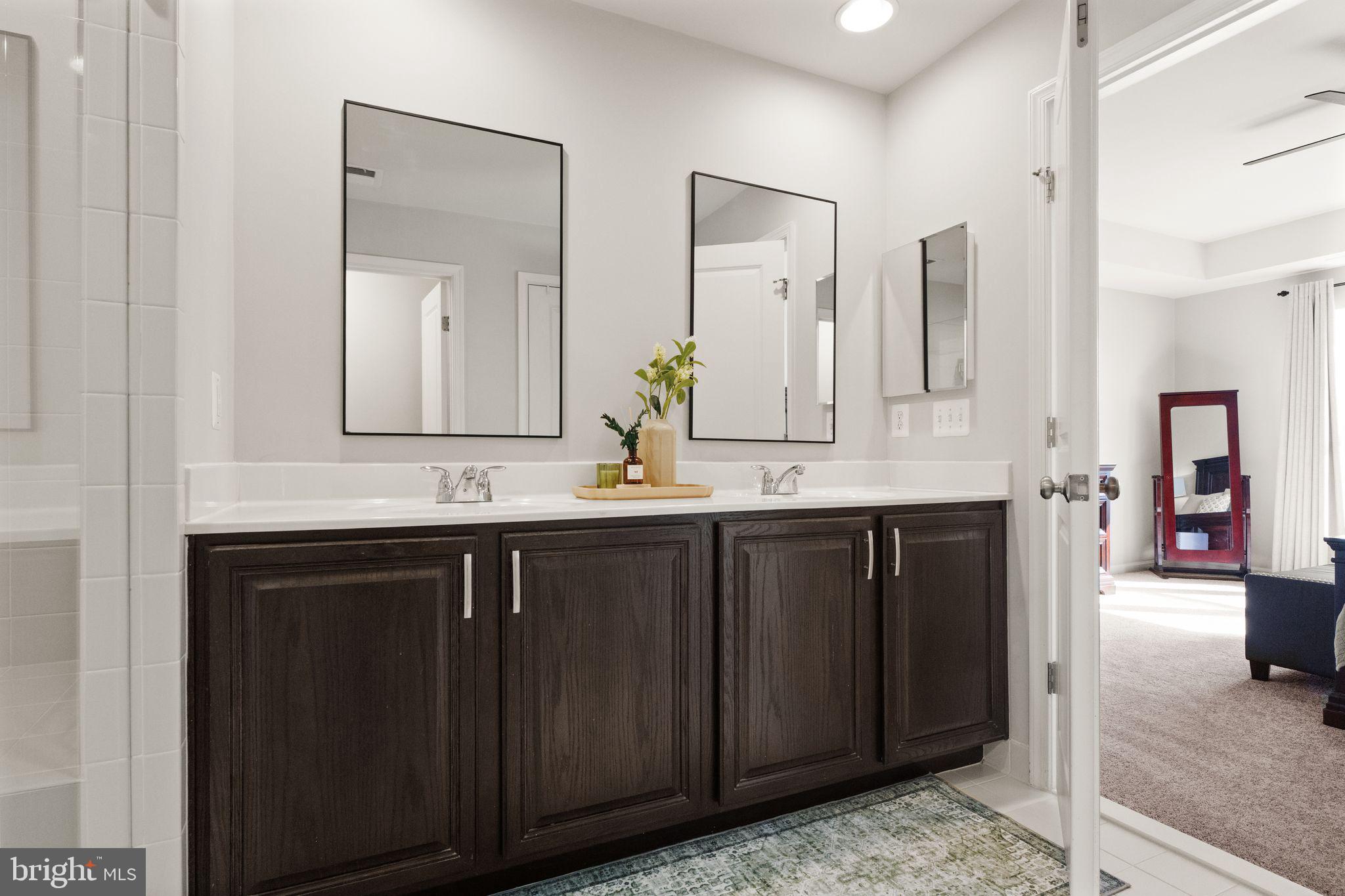 PEMBROOKE - Residential