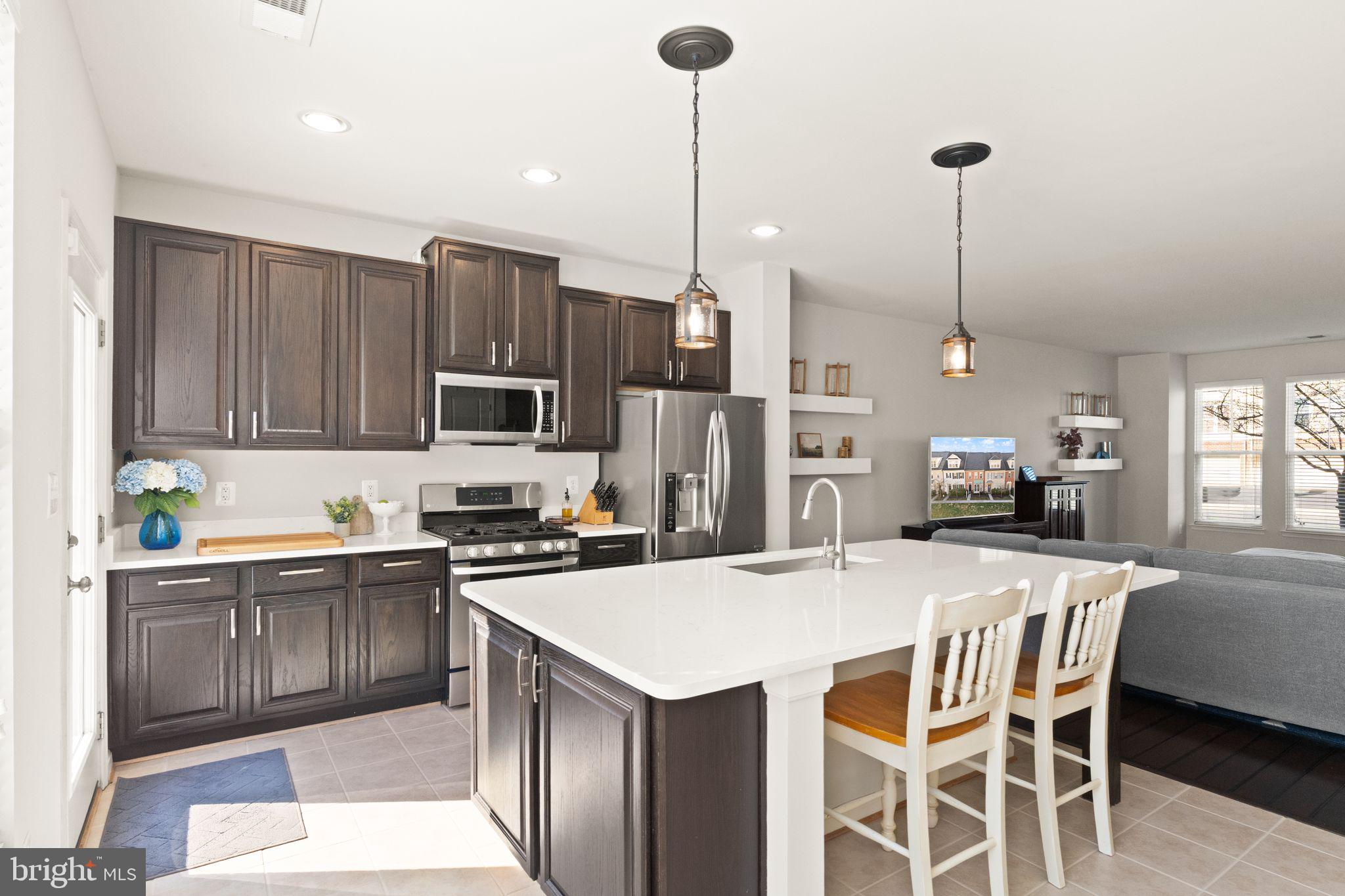 PEMBROOKE - Residential