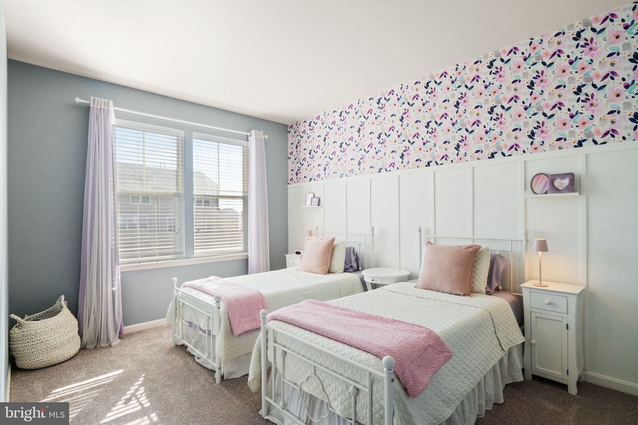 PEMBROOKE - Residential