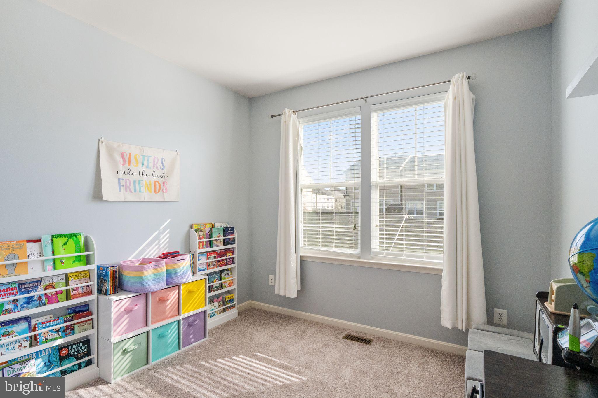 PEMBROOKE - Residential