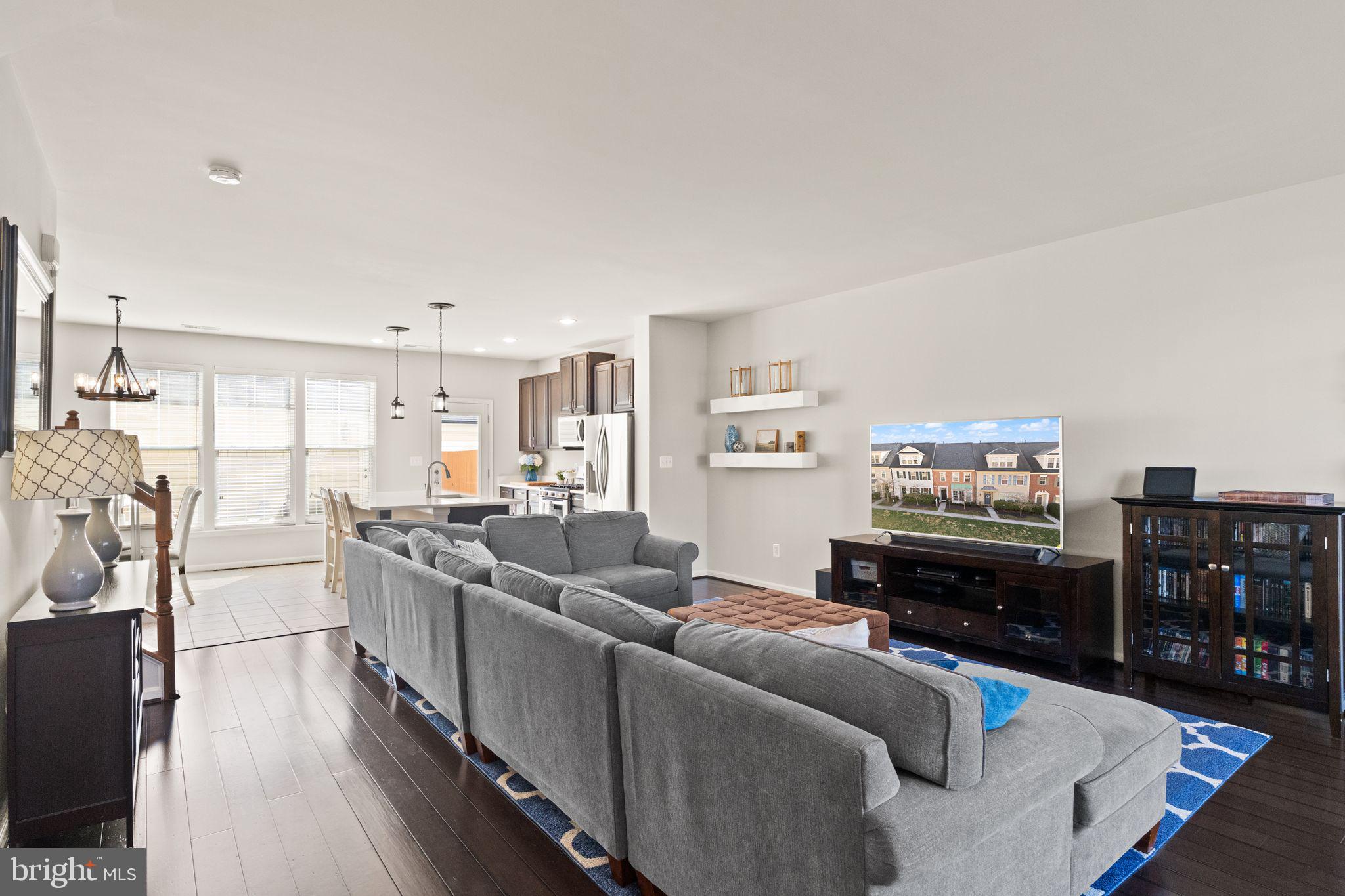 PEMBROOKE - Residential