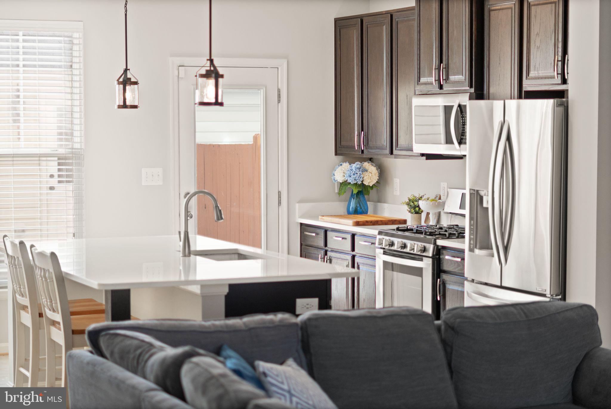 PEMBROOKE - Residential