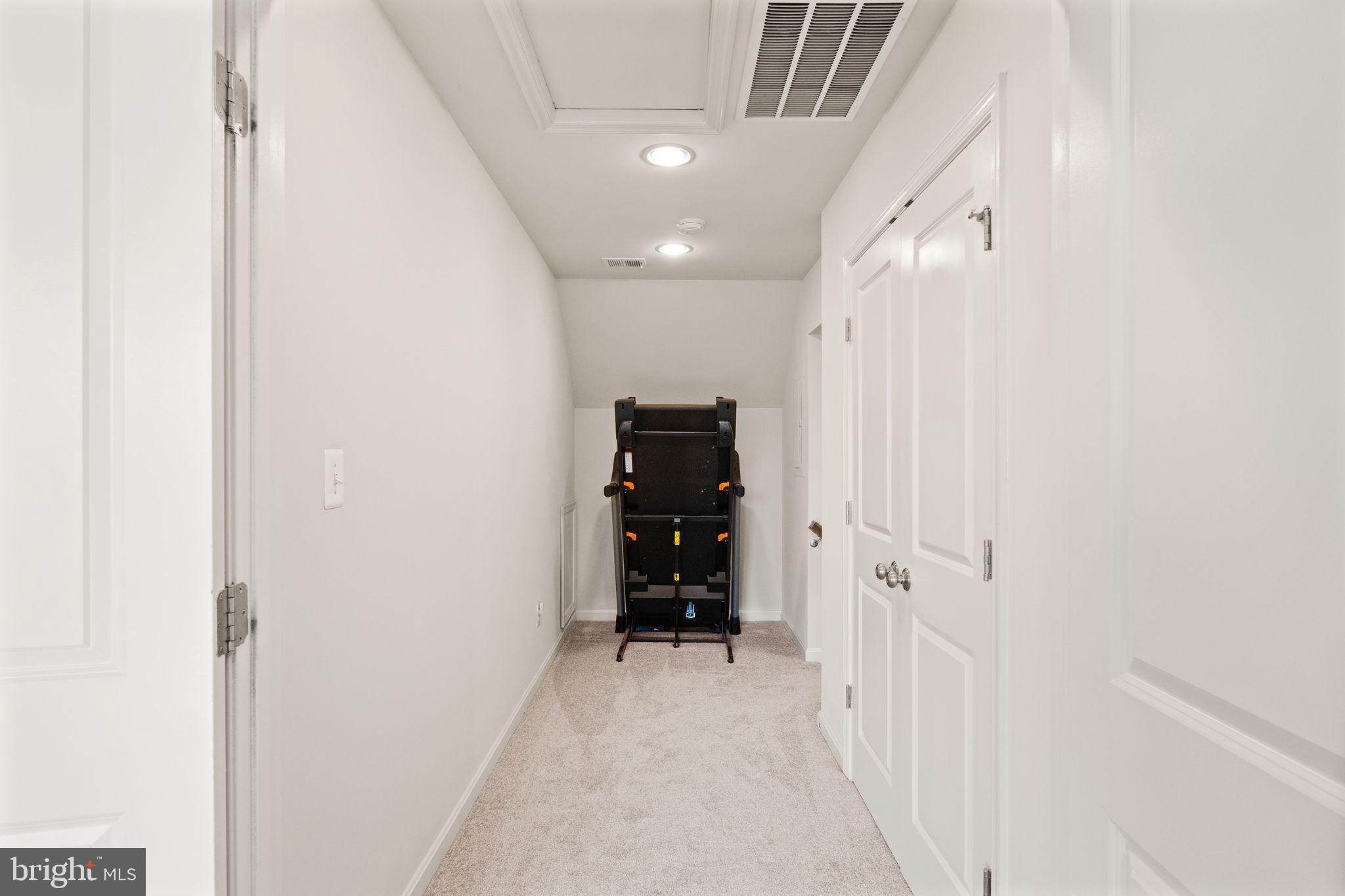 PEMBROOKE - Residential