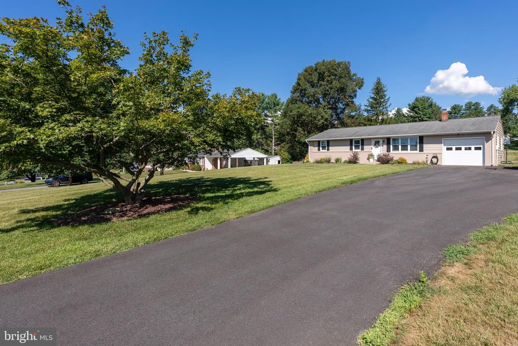 Photo of 2324 Pin Oak Drive, FINKSBURG, MD 21048 (MLS # MDCR2030460)