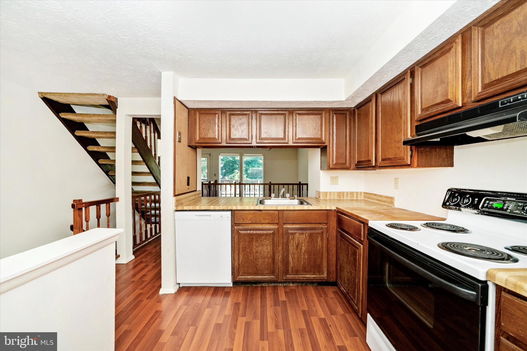 MURRAY HILL - Residential