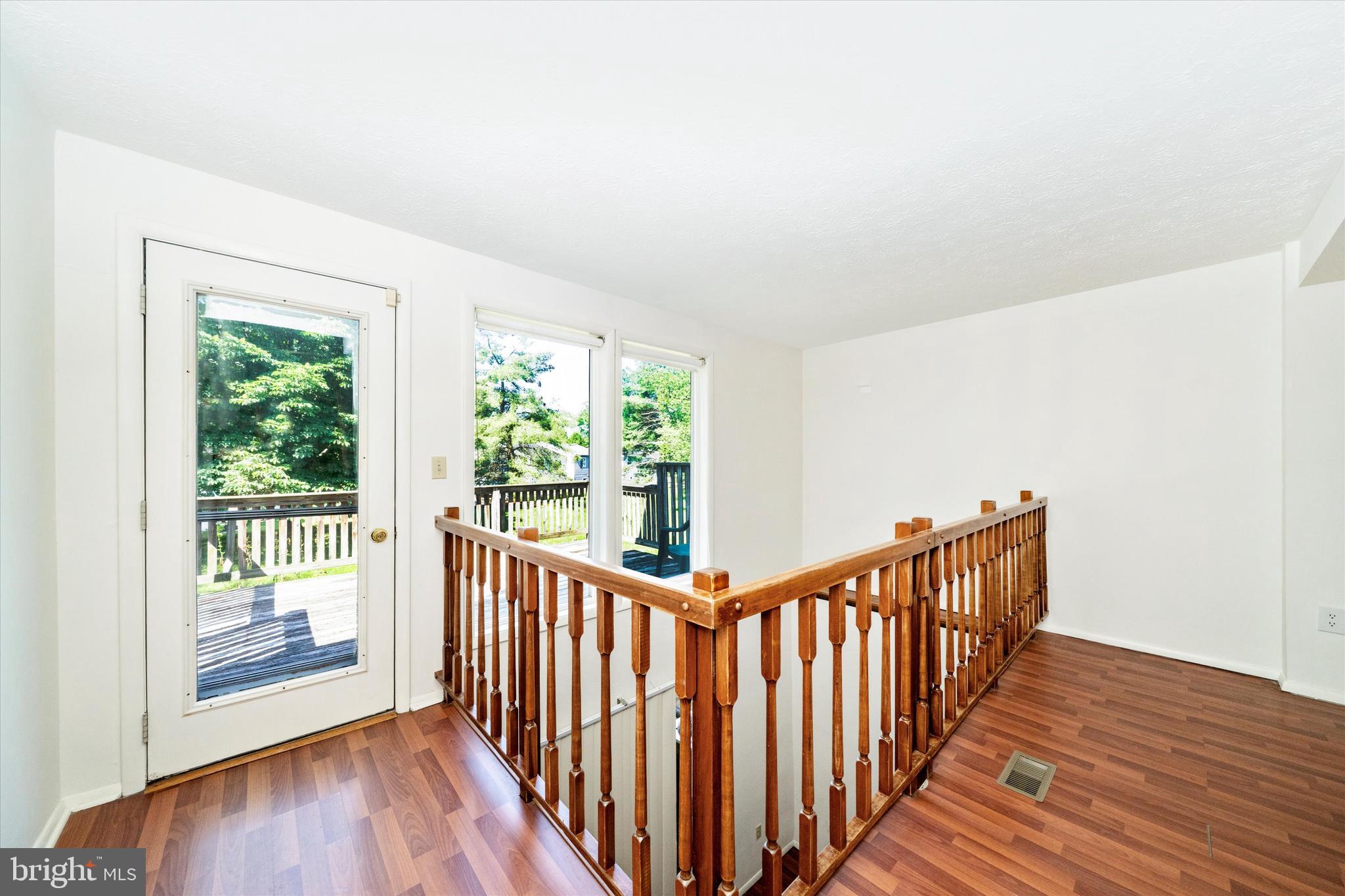 MURRAY HILL - Residential