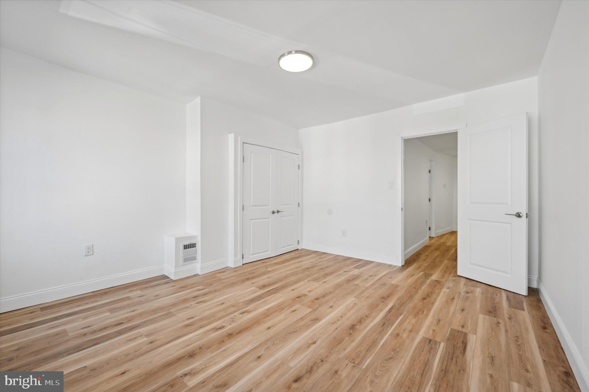 STRAWBERRY MANSION - Residential