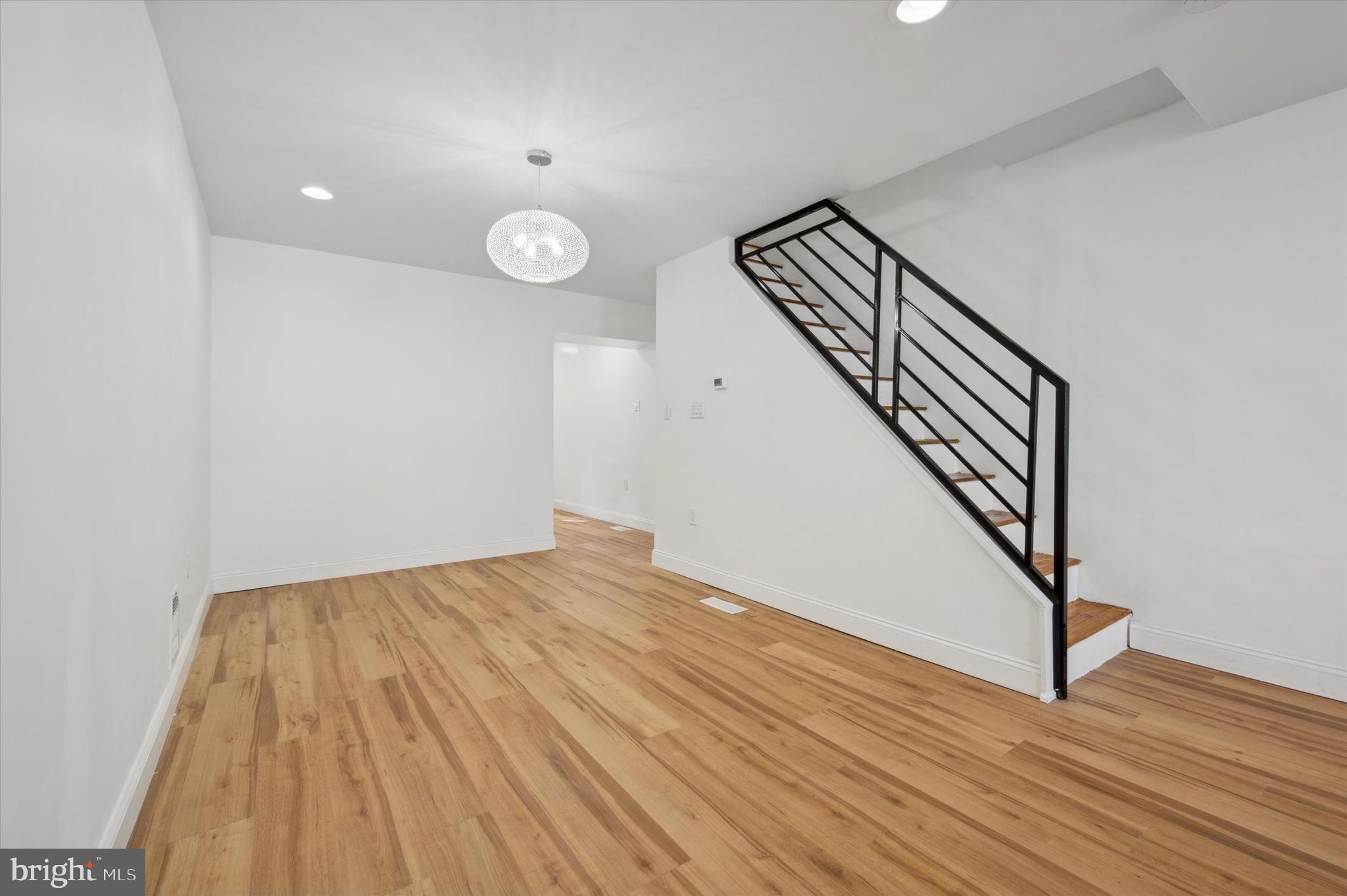 STRAWBERRY MANSION - Residential