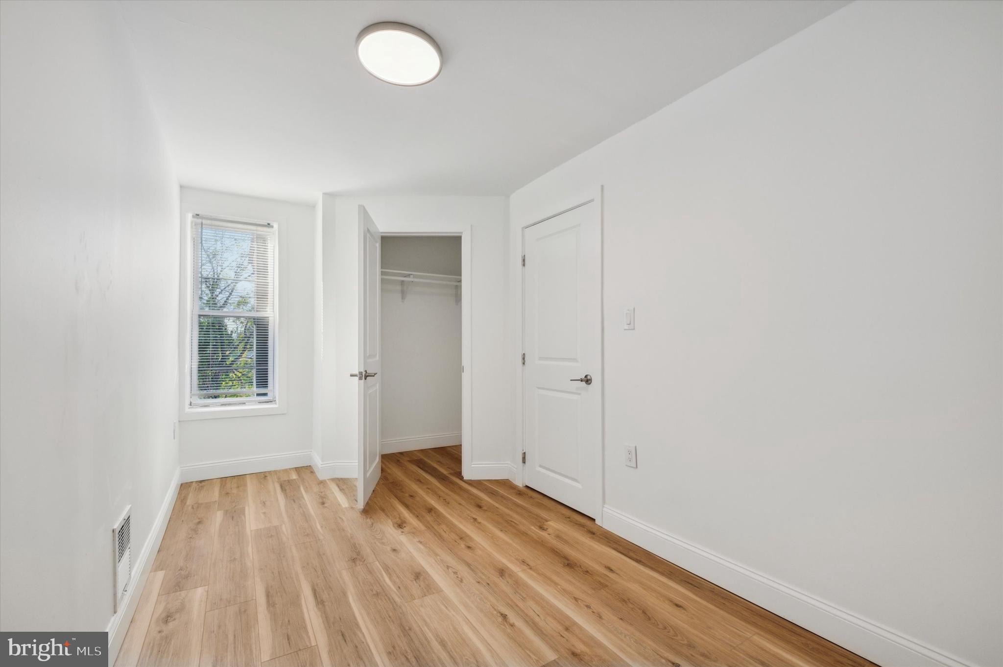 STRAWBERRY MANSION - Residential