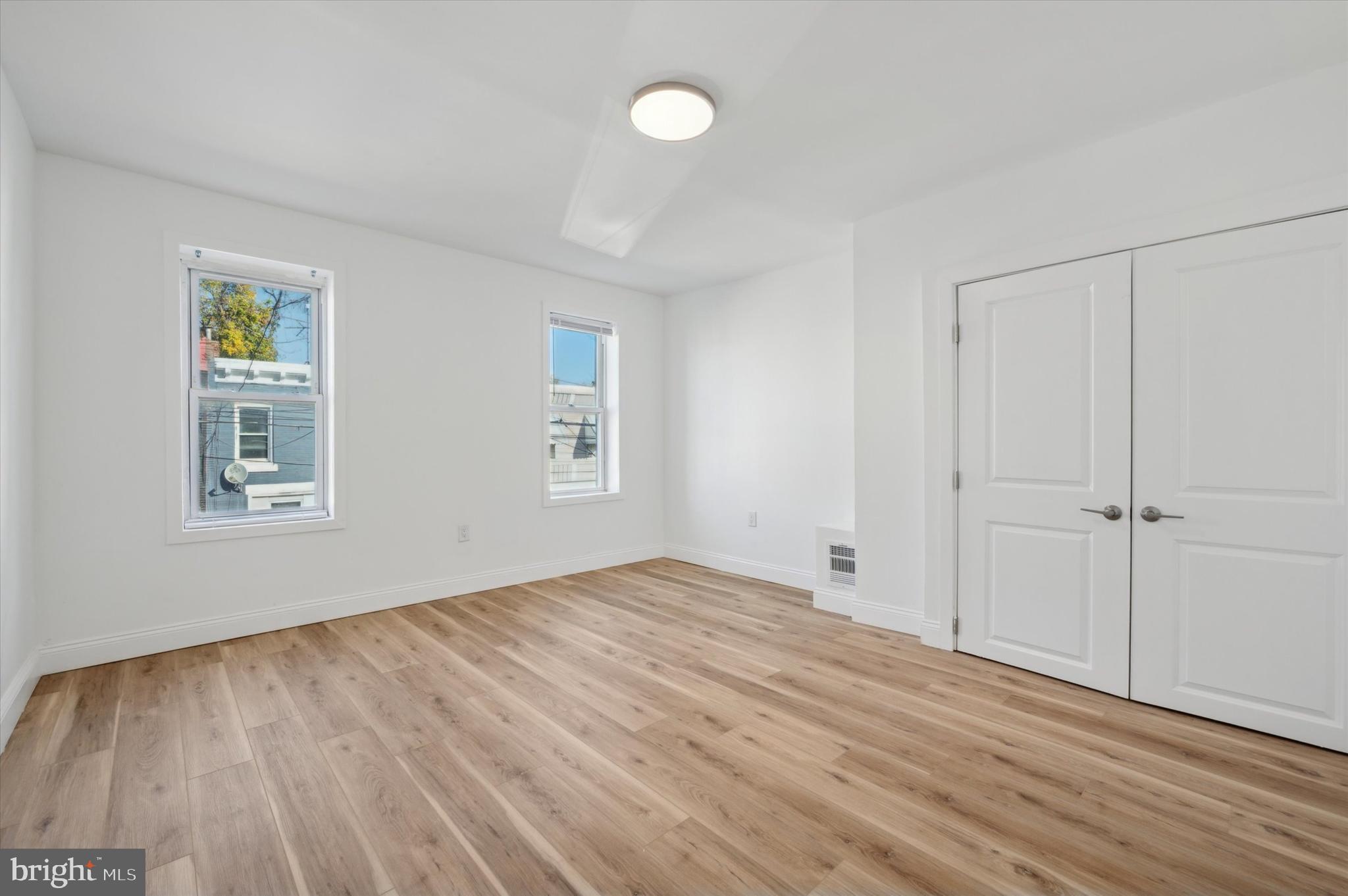STRAWBERRY MANSION - Residential