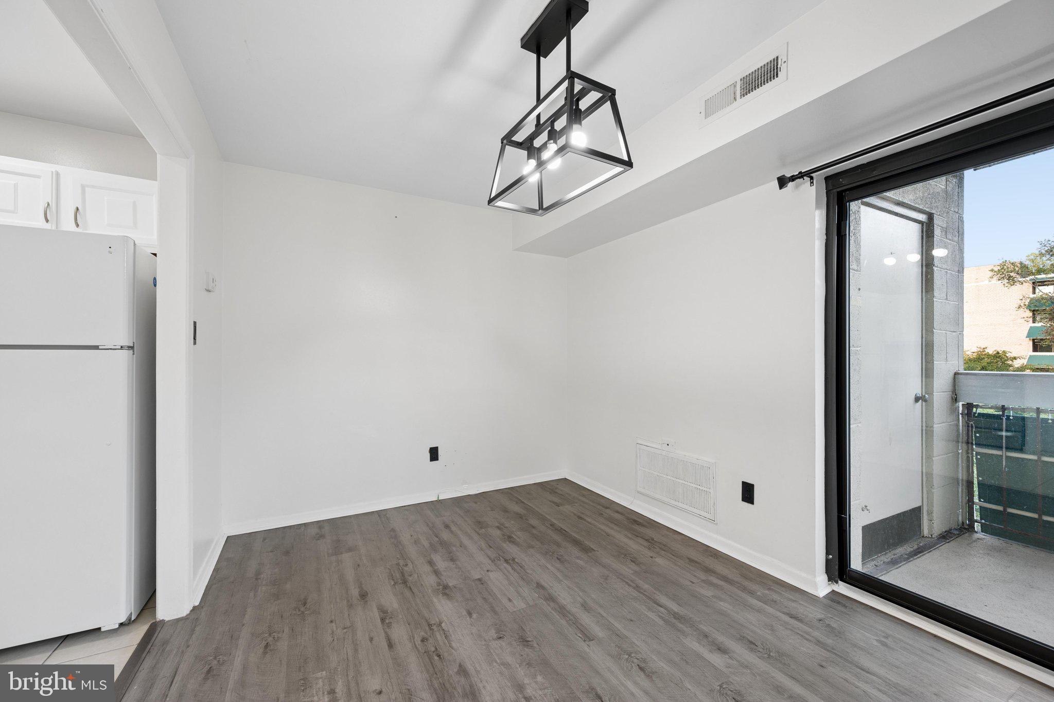 6145 LEESBURG PIKE 404