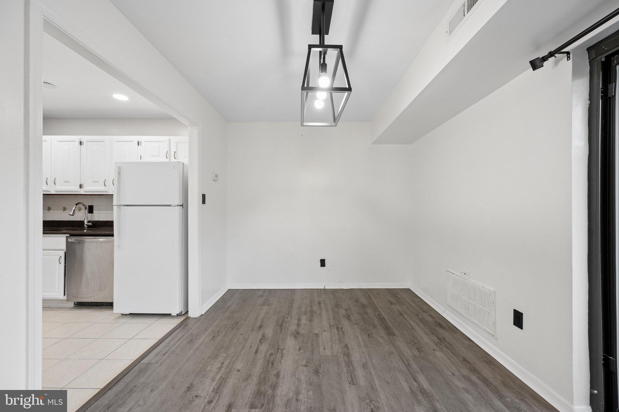 6145 LEESBURG PIKE 404