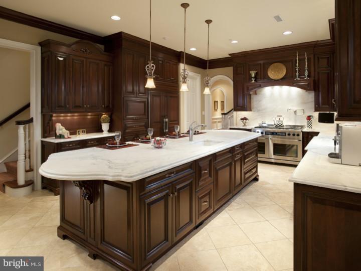 WHITE HORSE - Residential