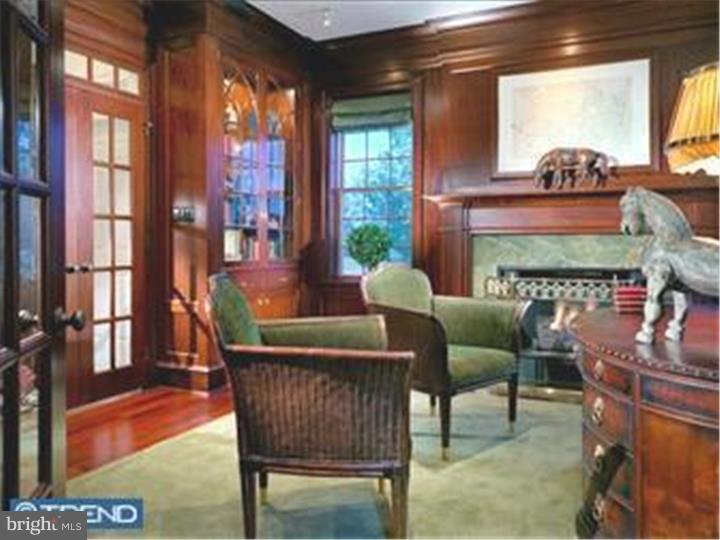 WHITE HORSE - Residential