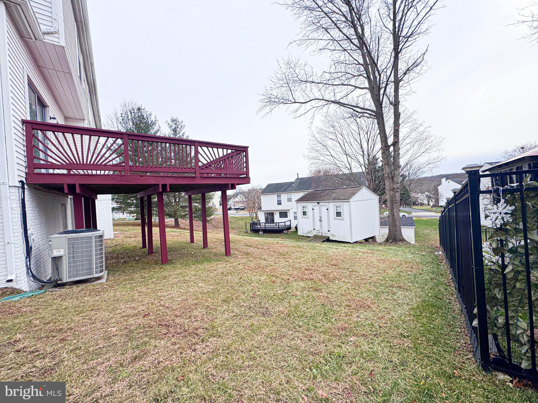 HILLANTRAE - Residential