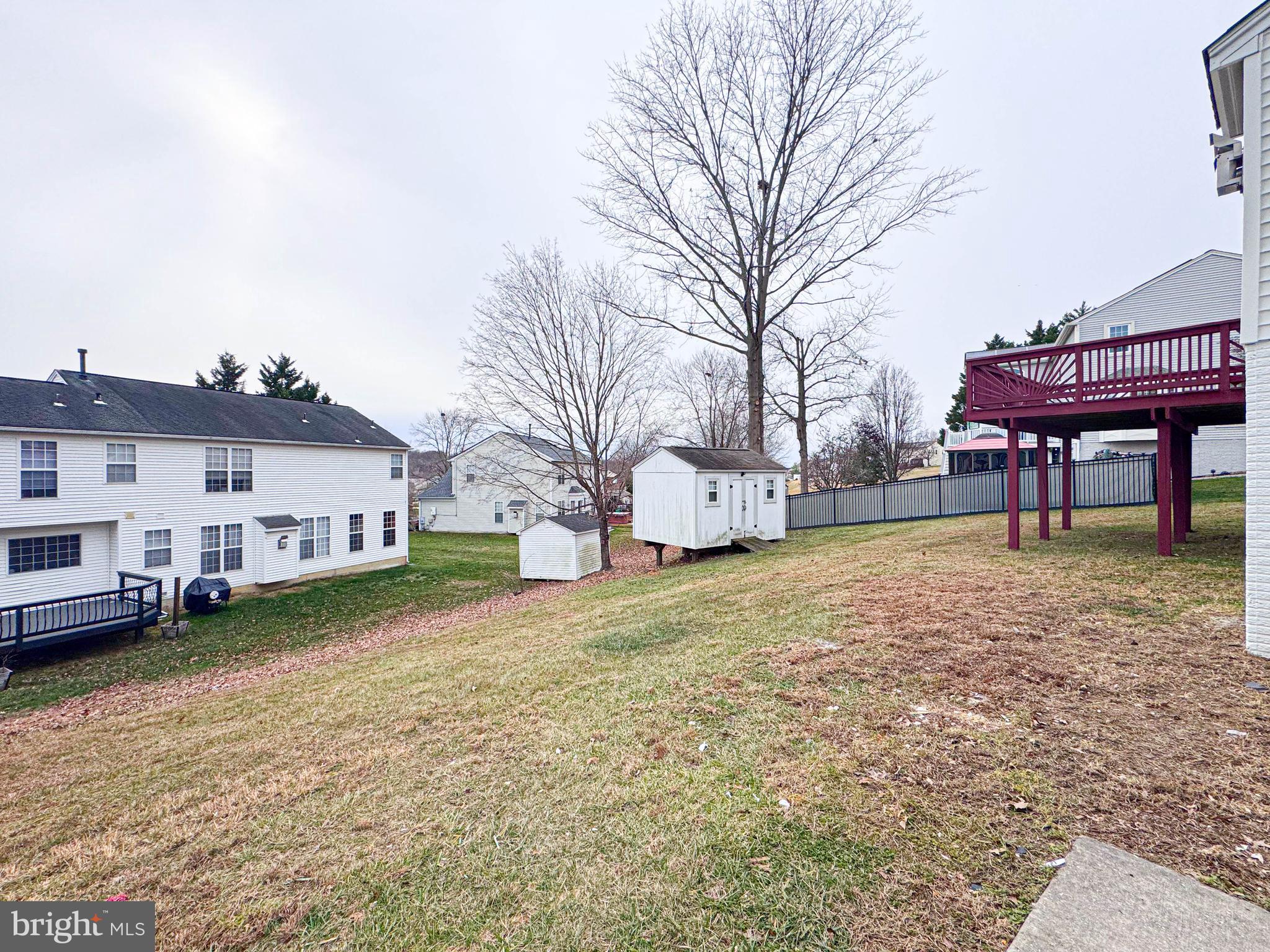 HILLANTRAE - Residential