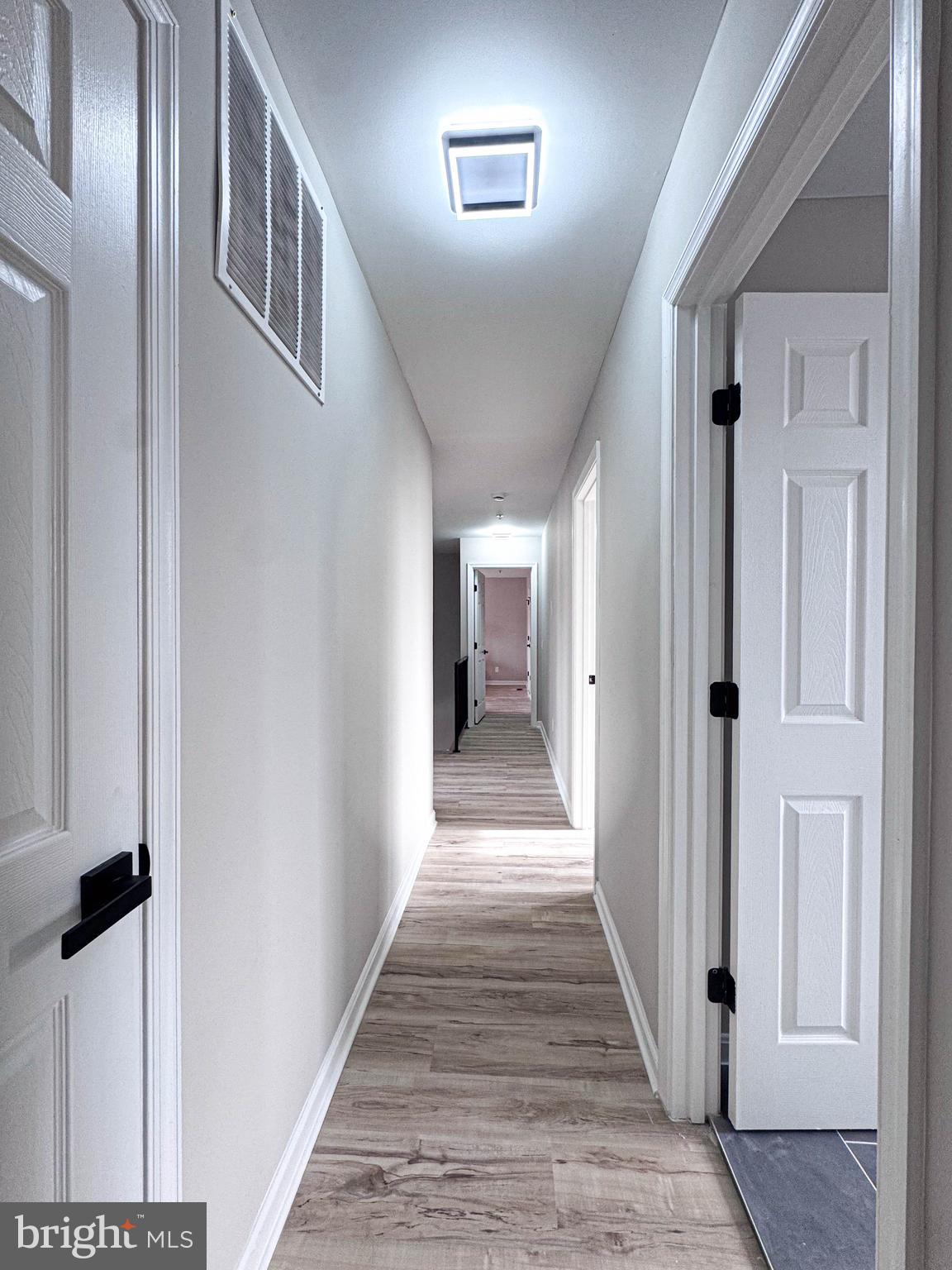 HILLANTRAE - Residential