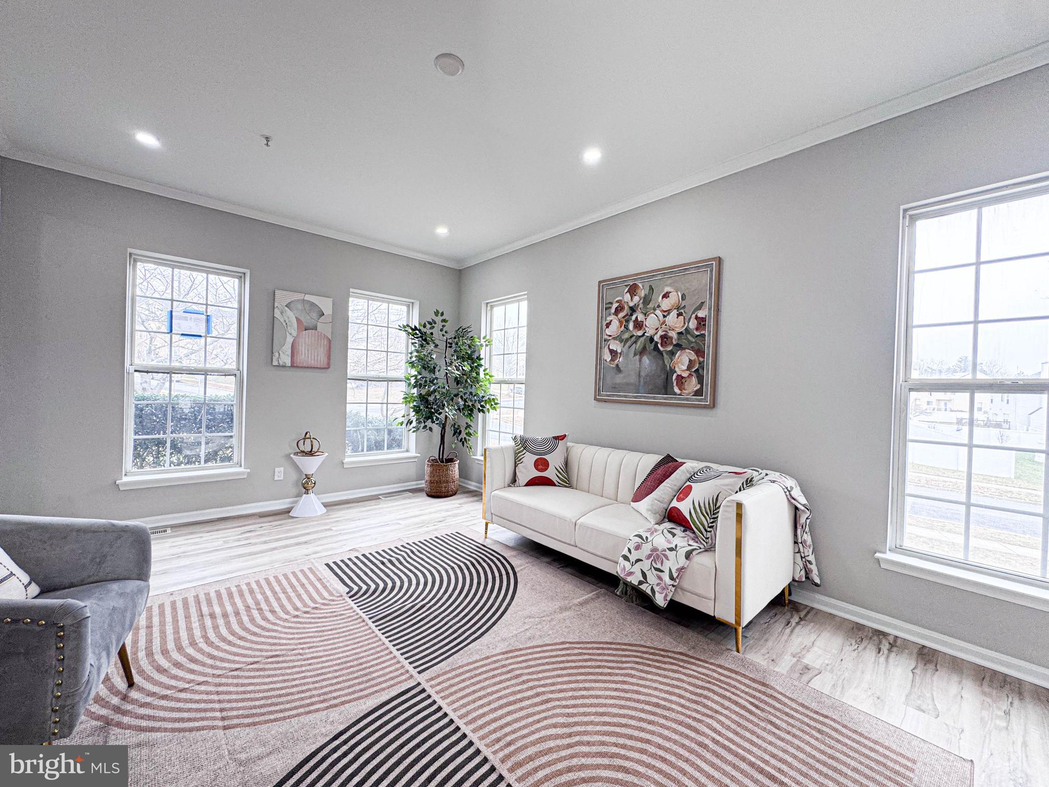 HILLANTRAE - Residential