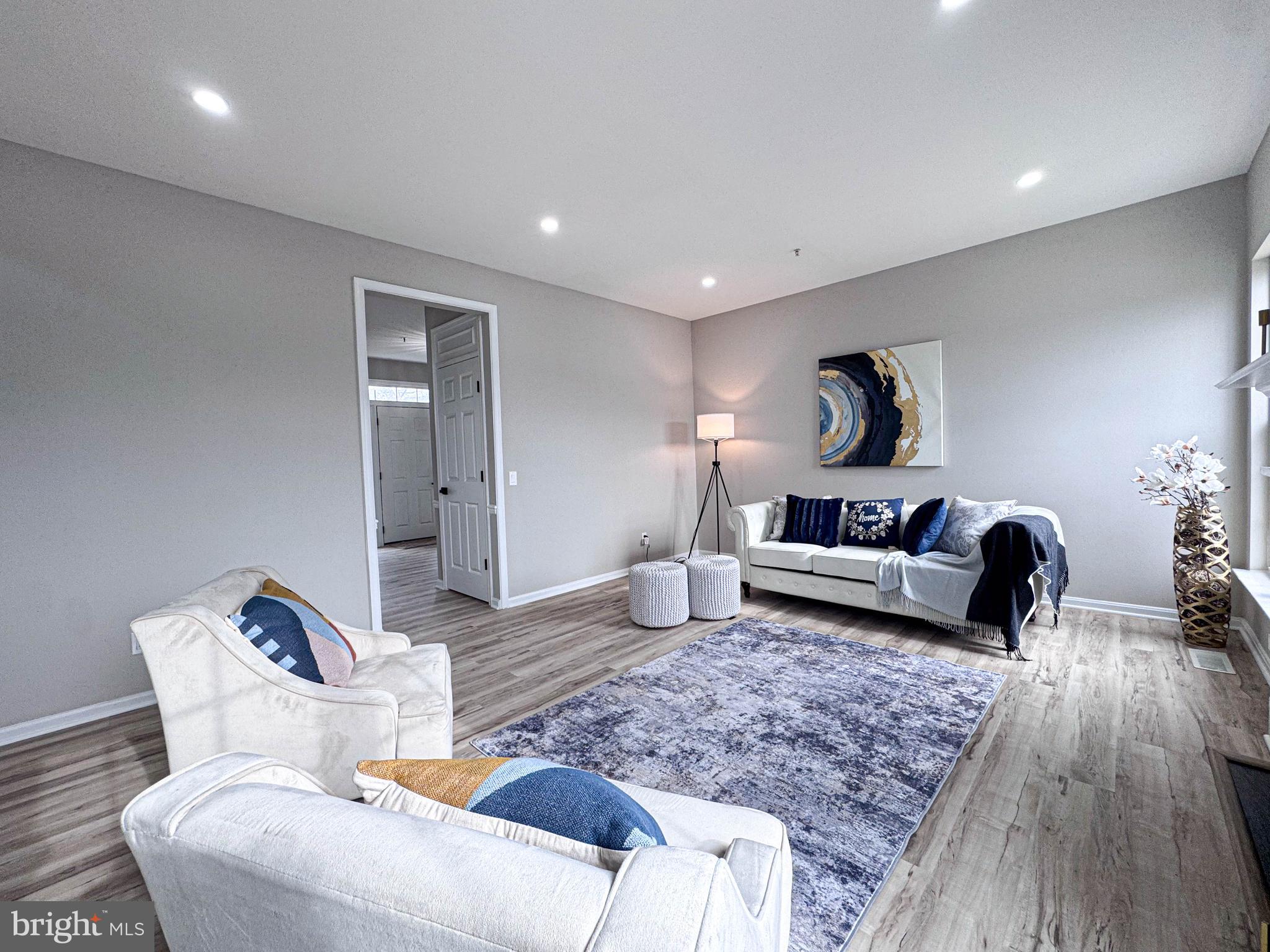 HILLANTRAE - Residential