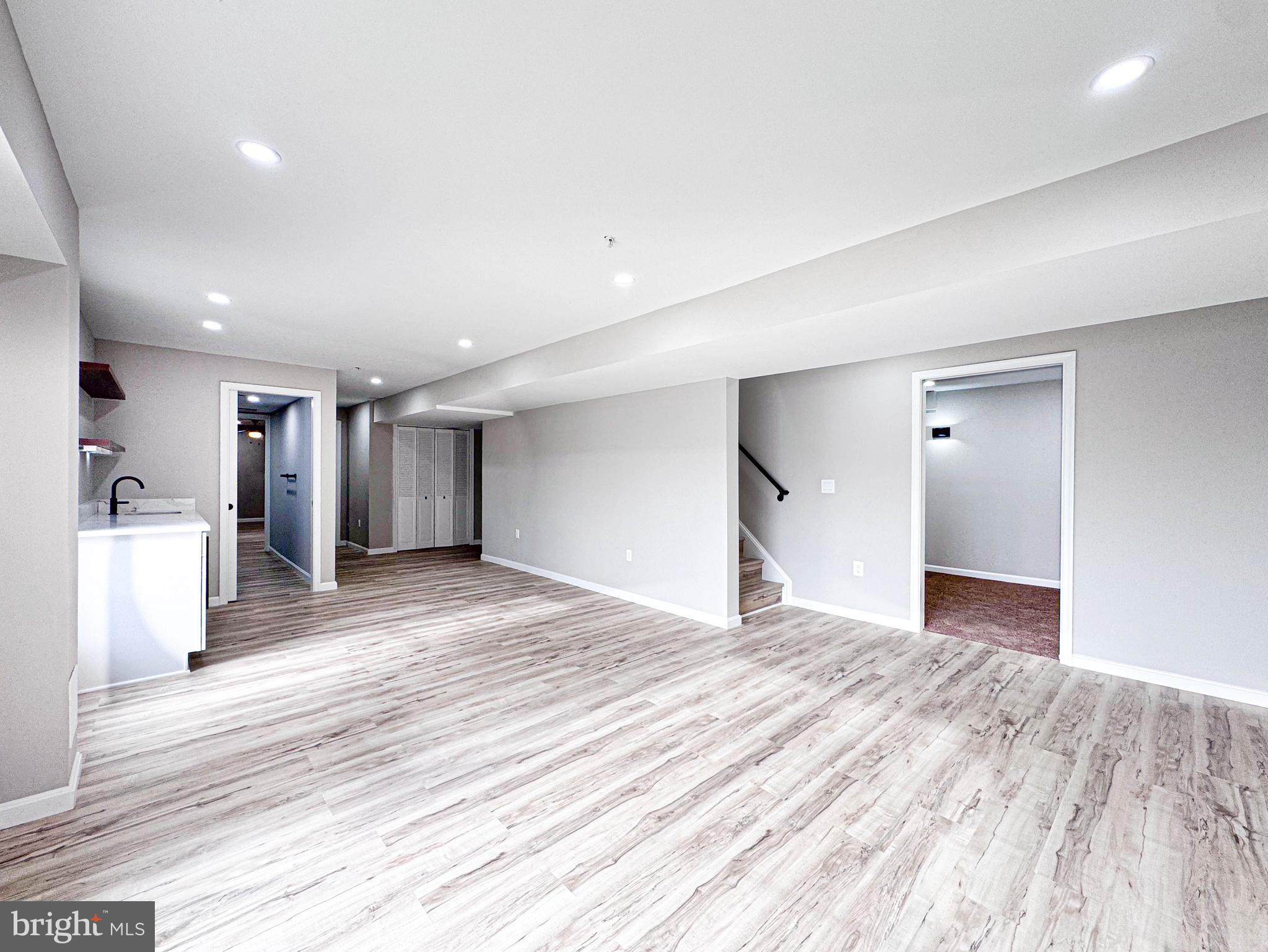 HILLANTRAE - Residential