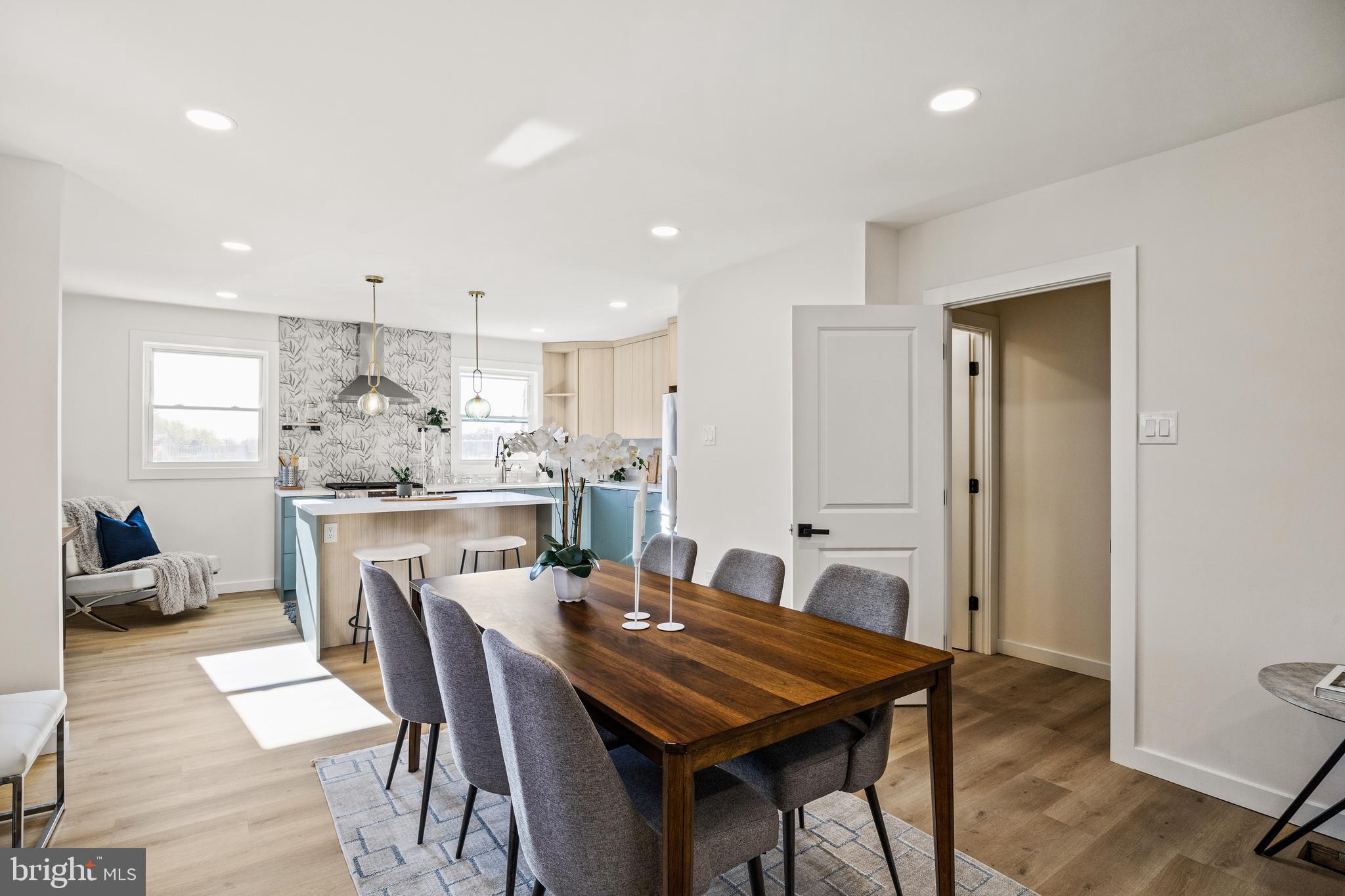 SOMERTON - Residential