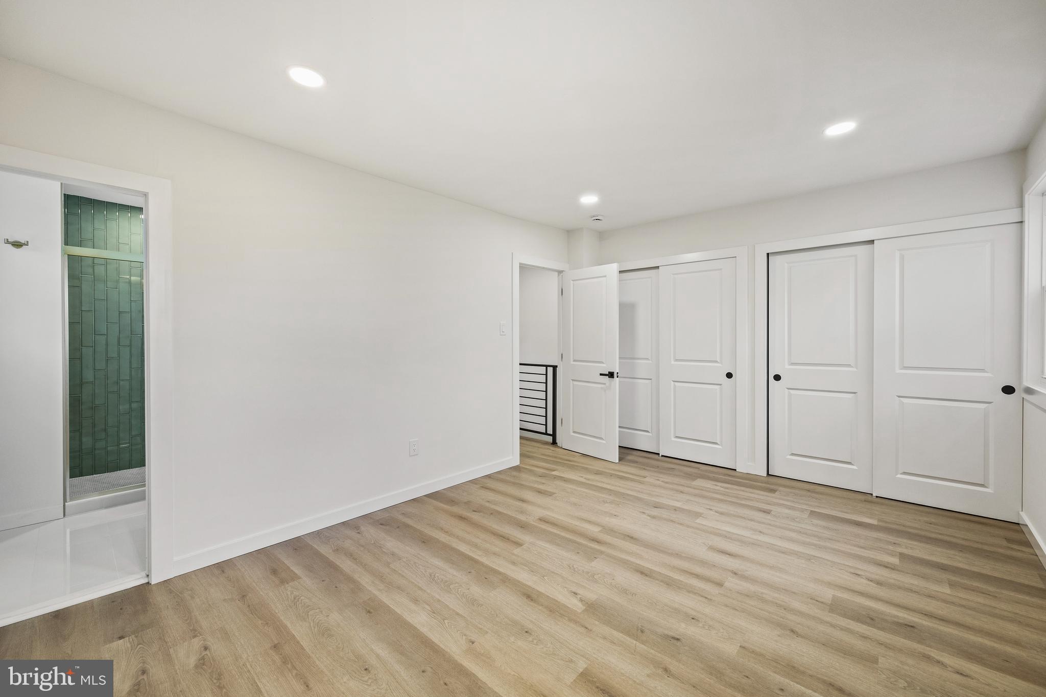 SOMERTON - Residential