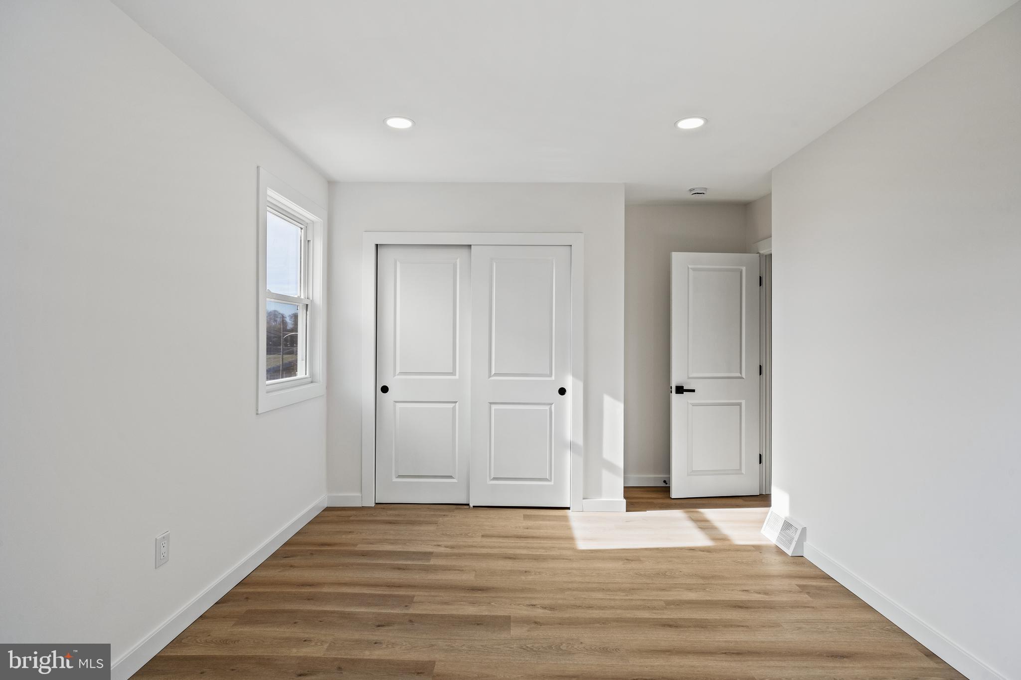 SOMERTON - Residential