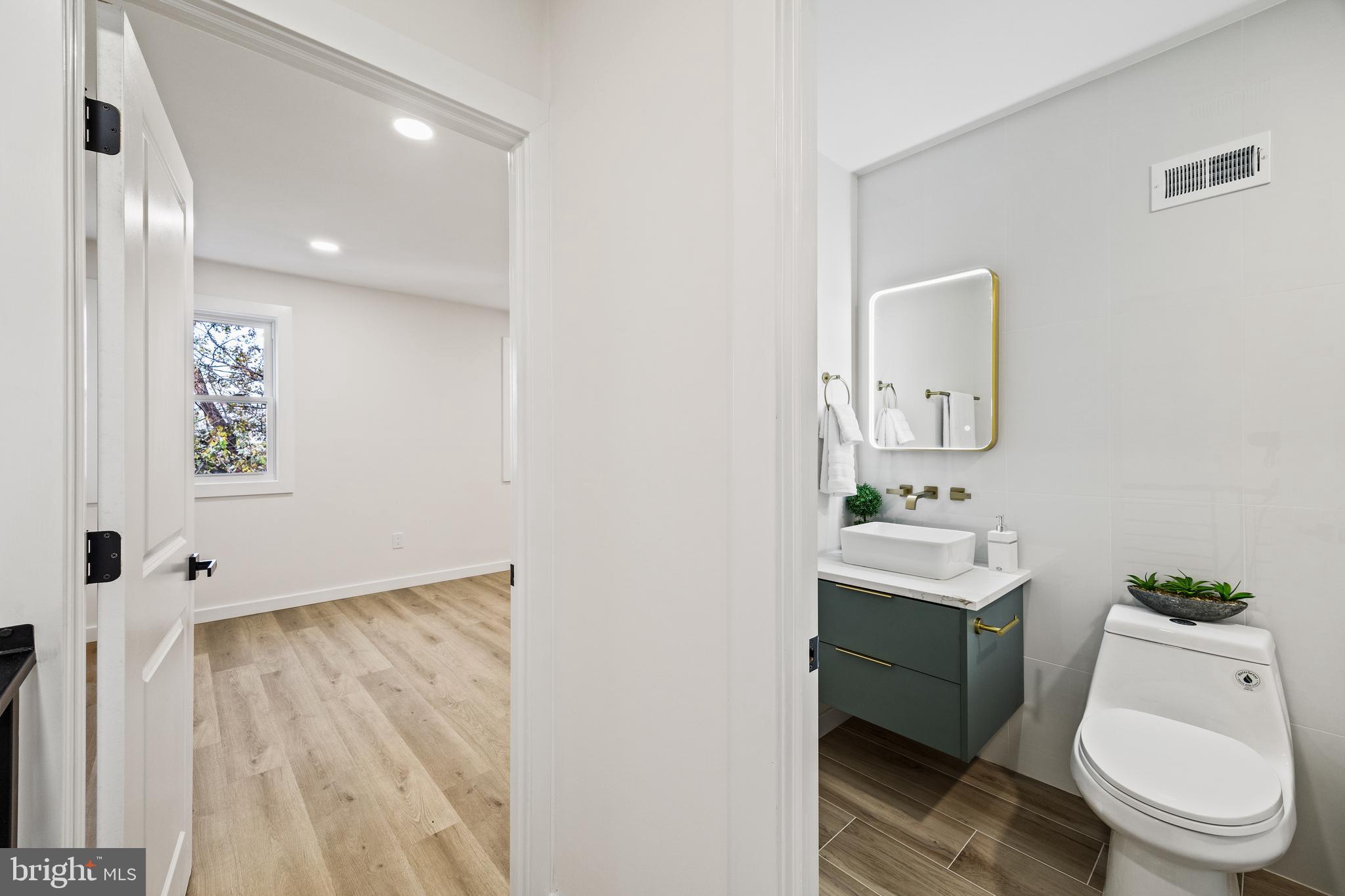 SOMERTON - Residential