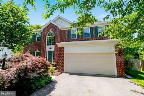Photo of 15530 Wheatfield Road, WOODBRIDGE, VA 22193 (MLS # VAPW2121234)