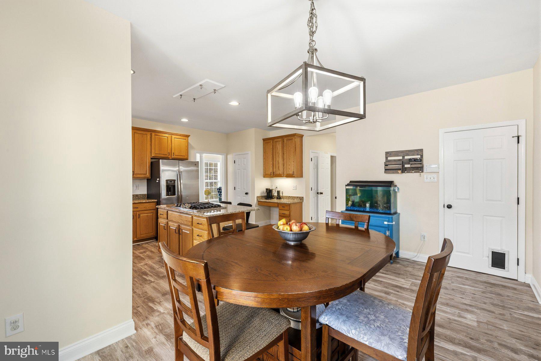 HUNGERFORD MANOR - Residential