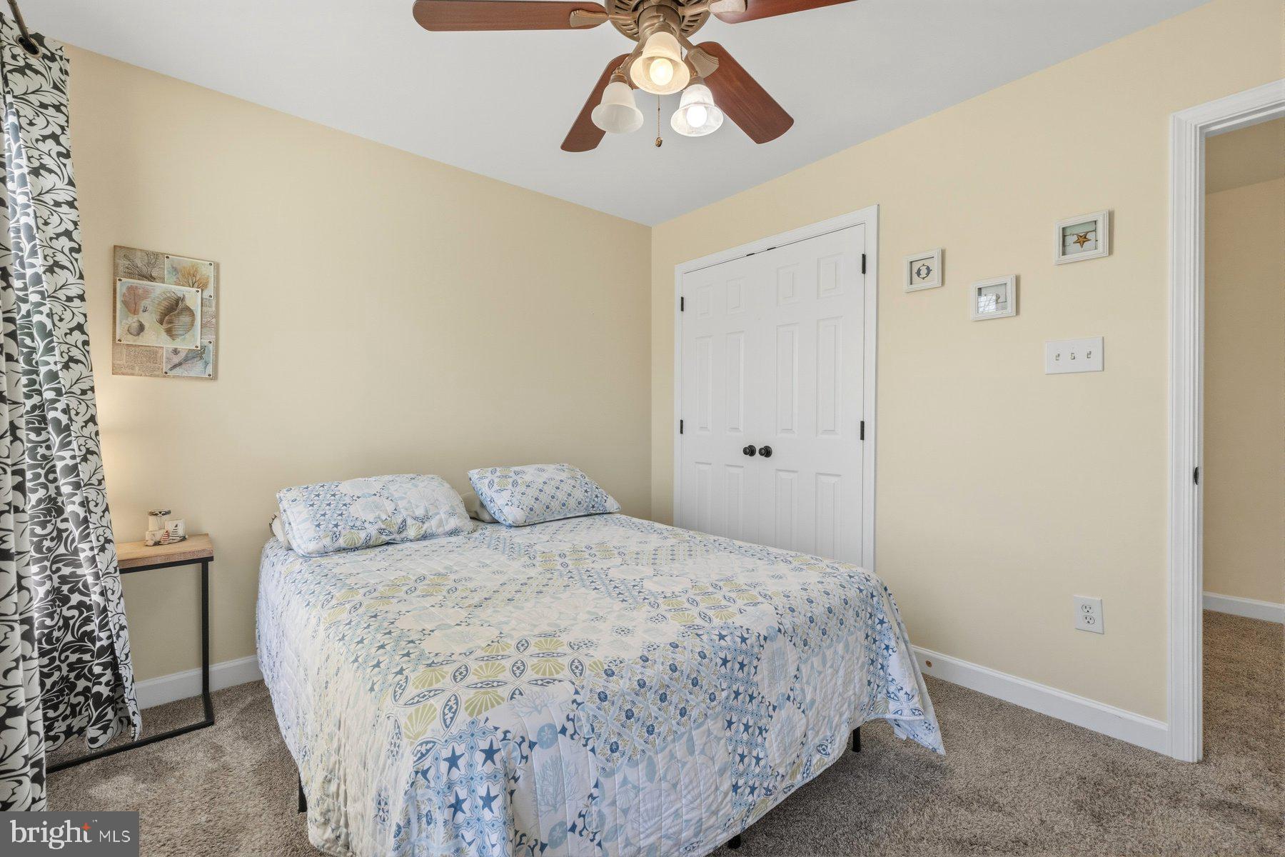 HUNGERFORD MANOR - Residential