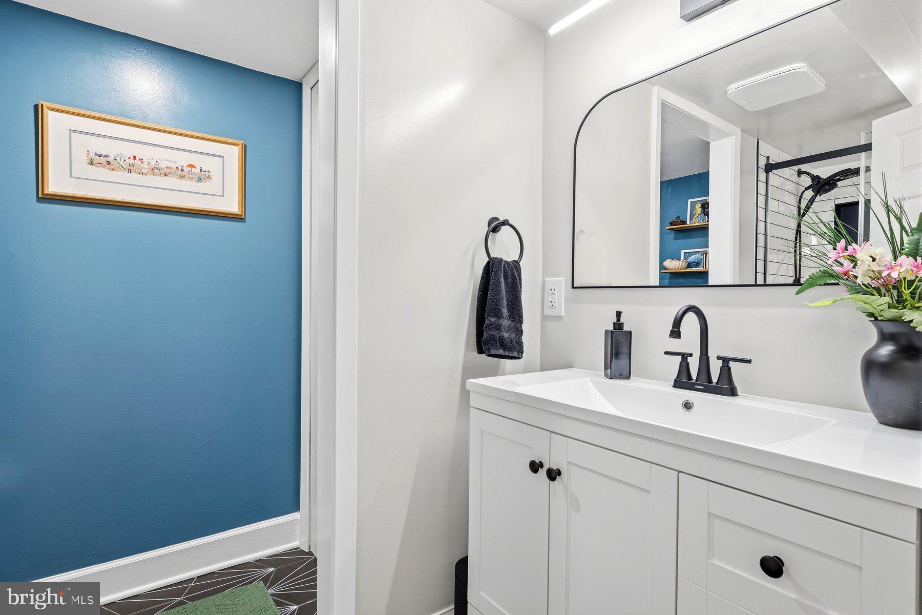 HUNGERFORD MANOR - Residential