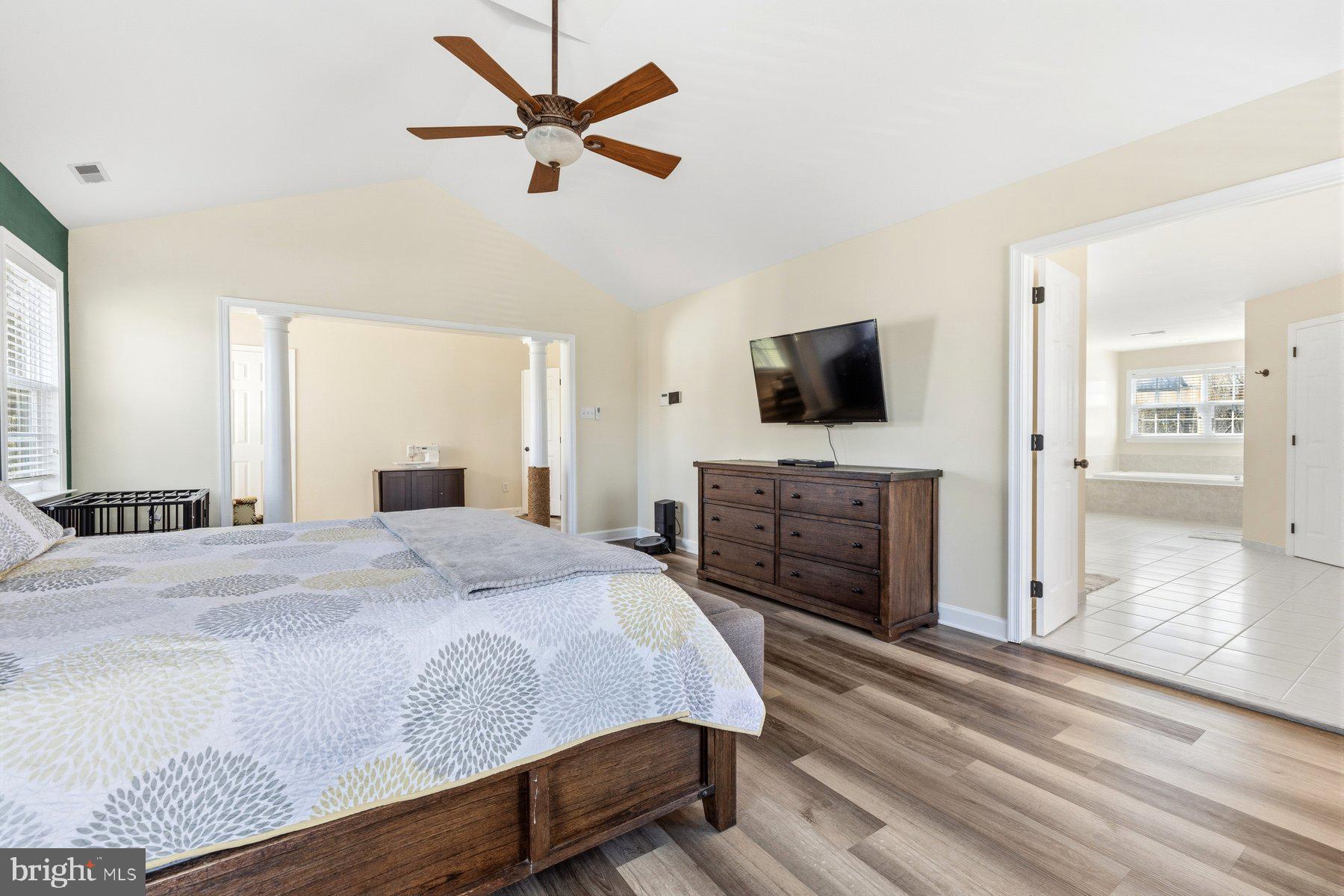 HUNGERFORD MANOR - Residential