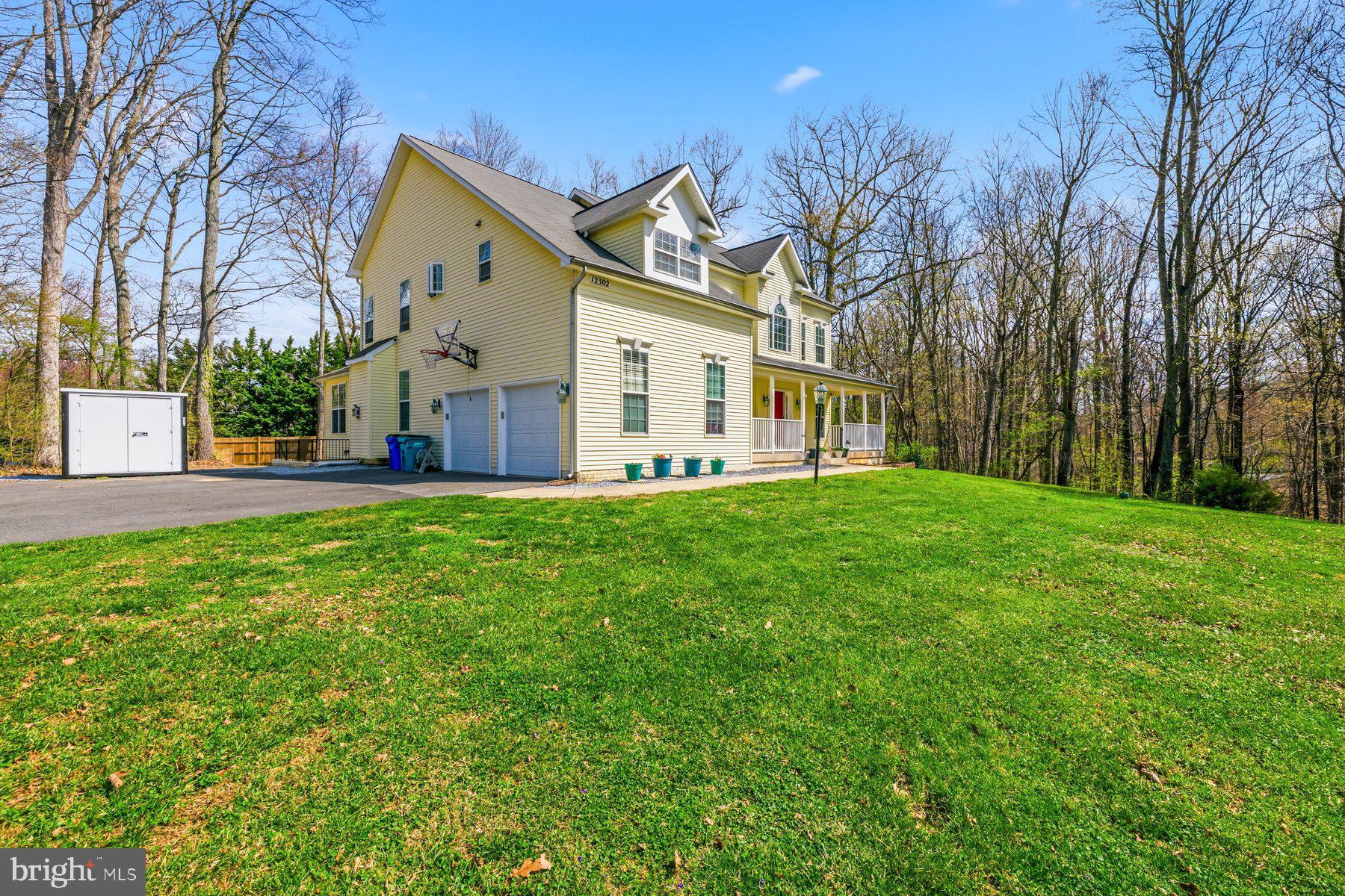 HUNGERFORD MANOR - Residential